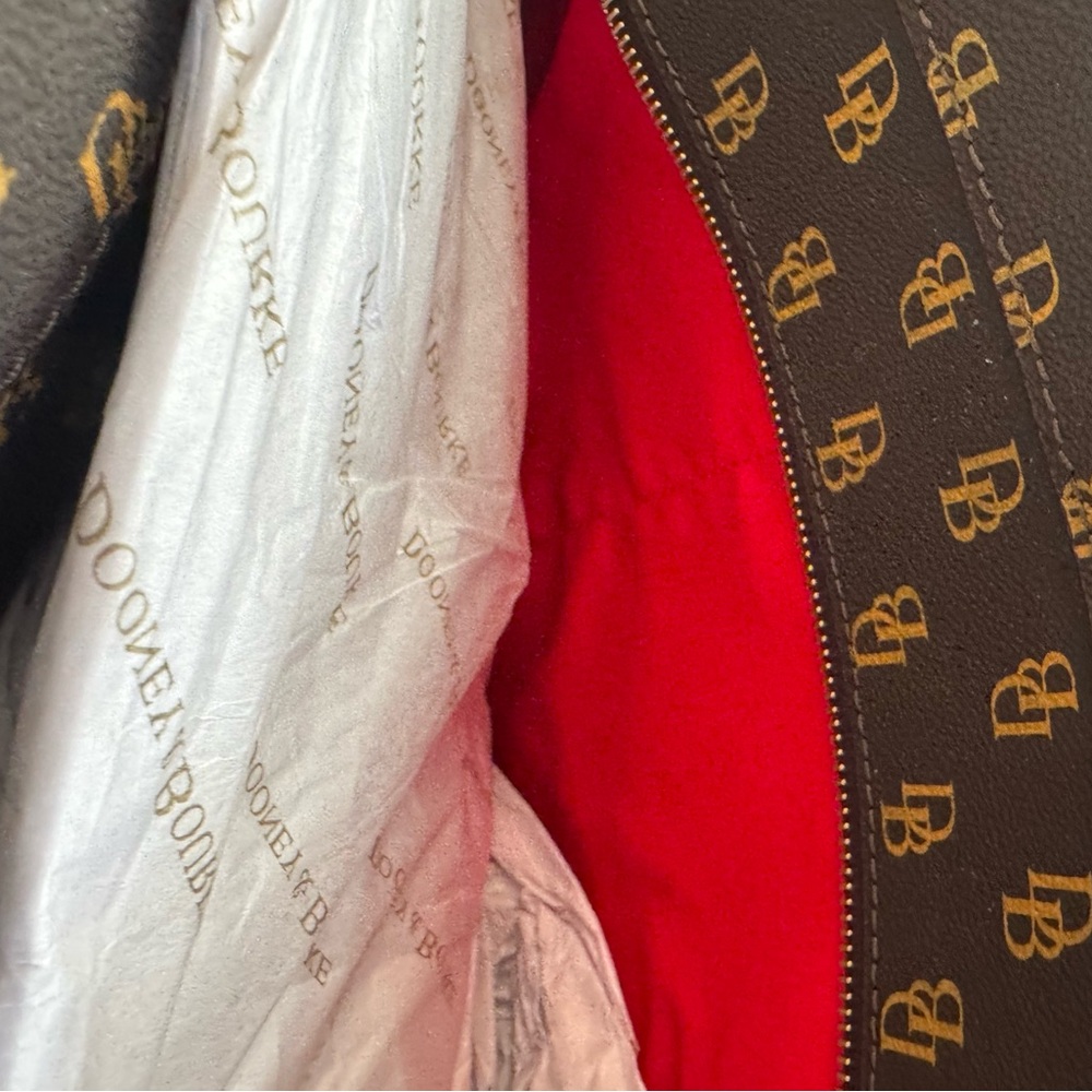 NEW Dooney & Bourke Ashton Top Zip Tote Bag - Brown Tomro monogram red lining - Picture 8 of 9